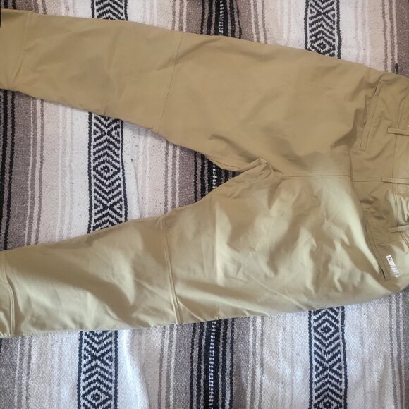 Designer Jeans and Dress Pants - Picture 5 of 16